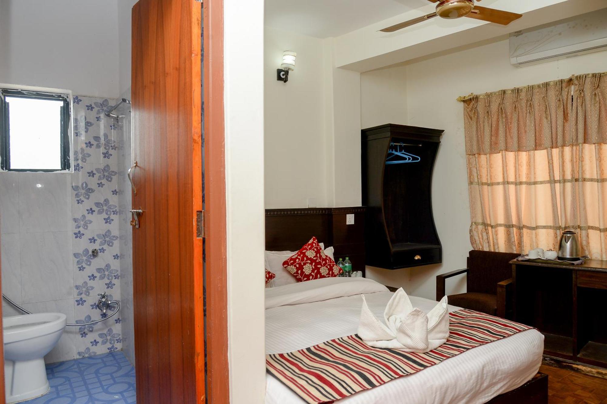 Hotel Admire Pokhara Pvt. Ltd. מראה חיצוני תמונה