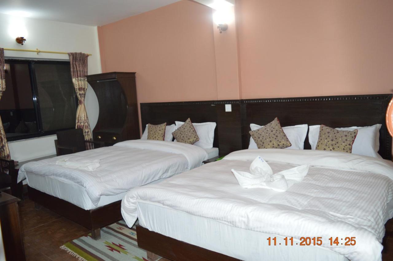 Hotel Admire Pokhara Pvt. Ltd. מראה חיצוני תמונה